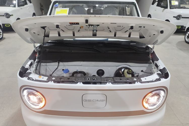 吉利银河 2024款 熊猫mini 200km 耐力熊机舱底盘24