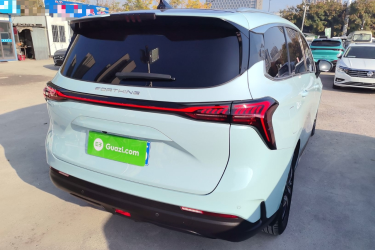 东风风行 风行游艇 2022款 1.5T DCT逐浪版车身外观7