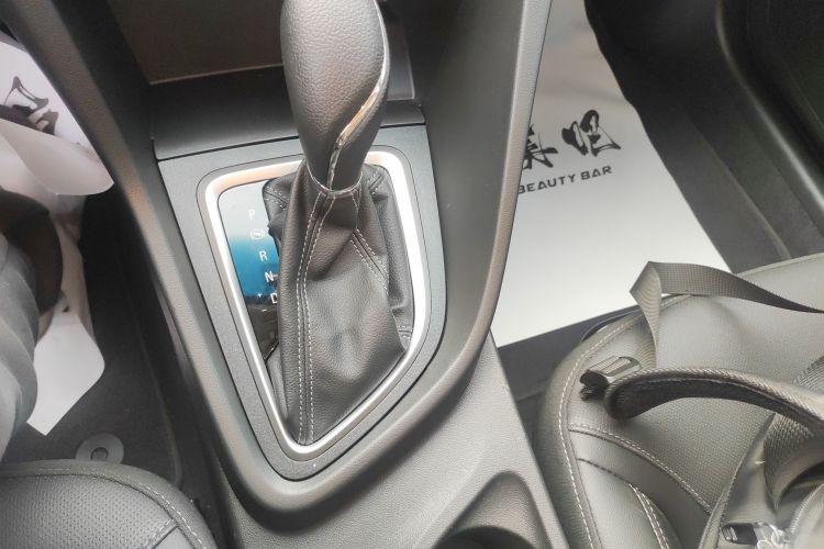 别克 英朗 2021款 改款 典范 1.5L 自动精英型中控内饰18