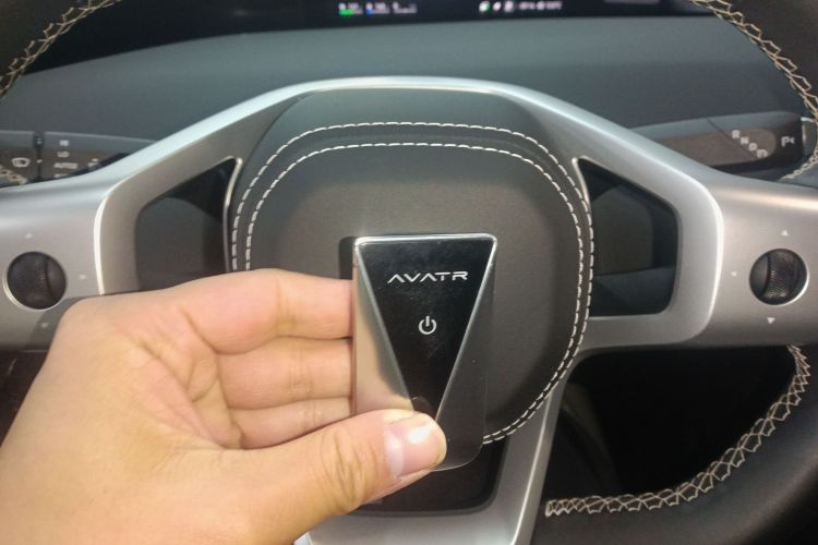 阿维塔12 2025款 Ultra增程版中控内饰11