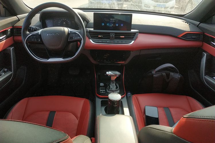 东风风神 奕炫 2021款 230T 自动追影骑士版中控内饰7002