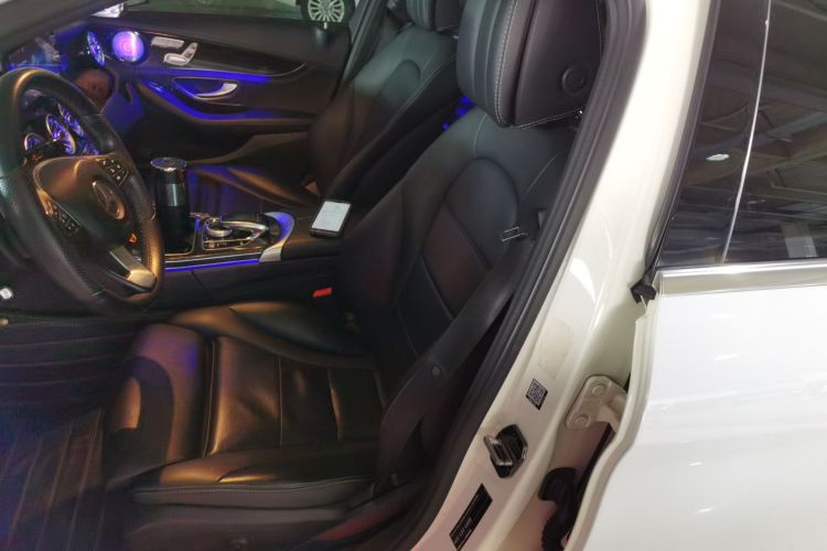 奔驰C级 2015款 改款 C 200 L 运动型中控内饰19