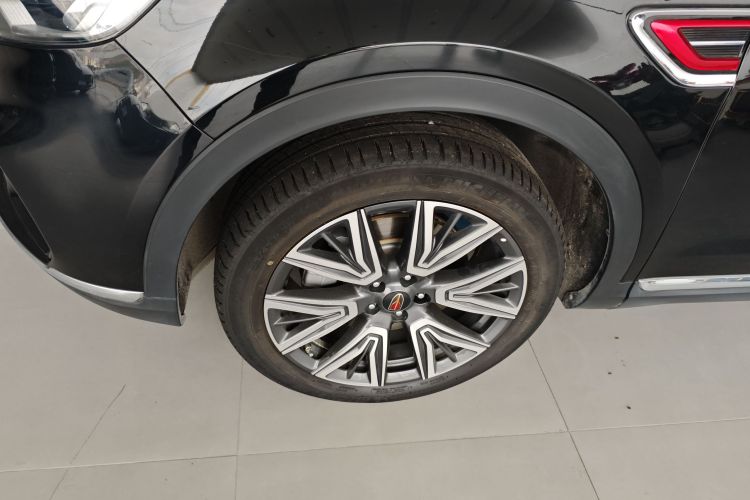 红旗HS5 2022款 改款 2.0T 智联旗享四驱版车身外观6007