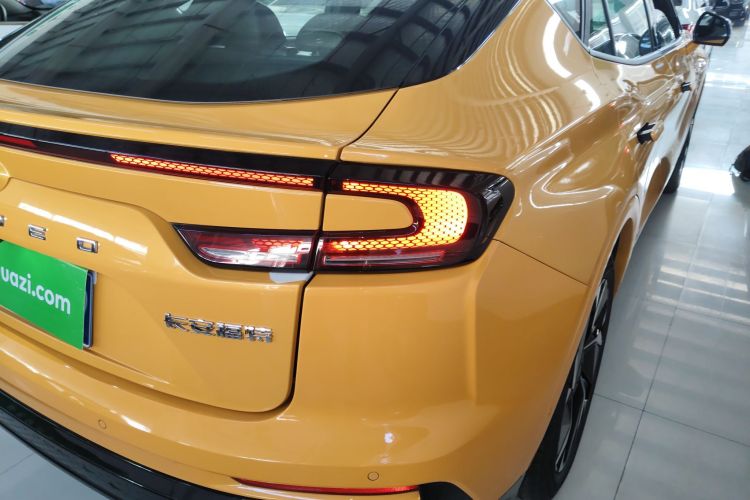 福特 蒙迪欧 2024款 2.0T E-混动运动版 ST-Line车身外观6006