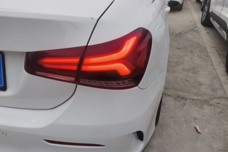 奔驰A级 2020款 改款二 A 180 L 运动轿车车身外观6006