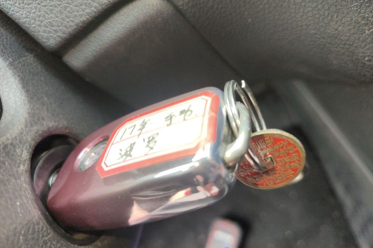 大众 Polo 2016款 1.4L 手动风尚型中控内饰11