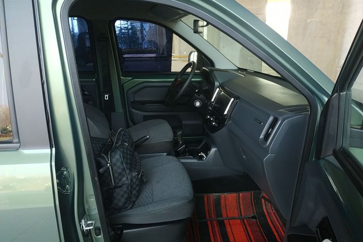 五菱汽车 五菱征途 2021款 1.5L进取型LAR局部细节41