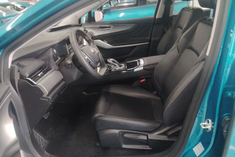 江铃集团新能源 羿 2023款 标准续航行业版中控内饰19