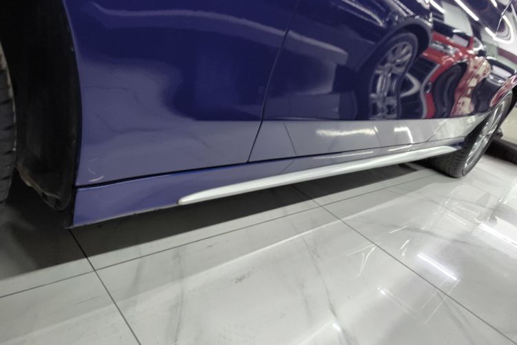 奔驰C级 2017款 C 180 L 运动版局部细节9002