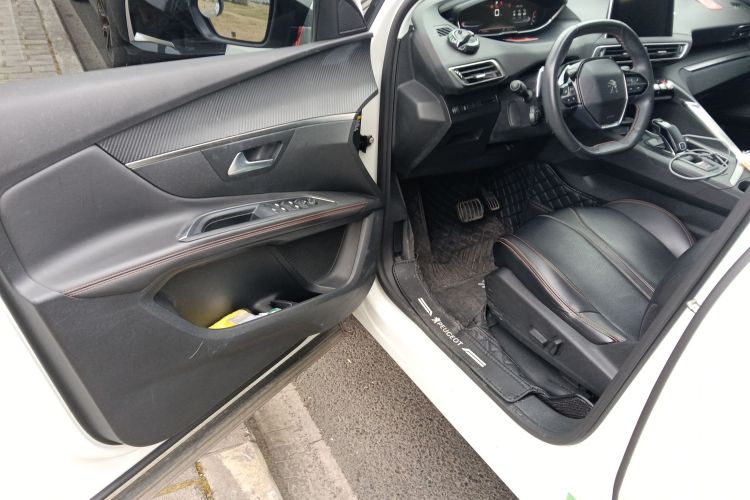 标致4008 2017款 350THP 精英版中控内饰20