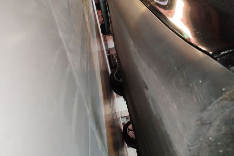 特斯拉 Model Y 2021款 长续航全轮驱动版局部细节9001