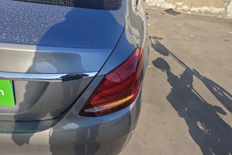 奔驰C级 2015款 改款 C 200 L 运动型车身外观9