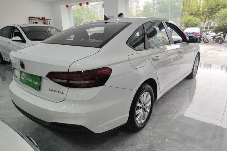 大众 朗逸 2023款 1.5L 自动得逸版车身外观7