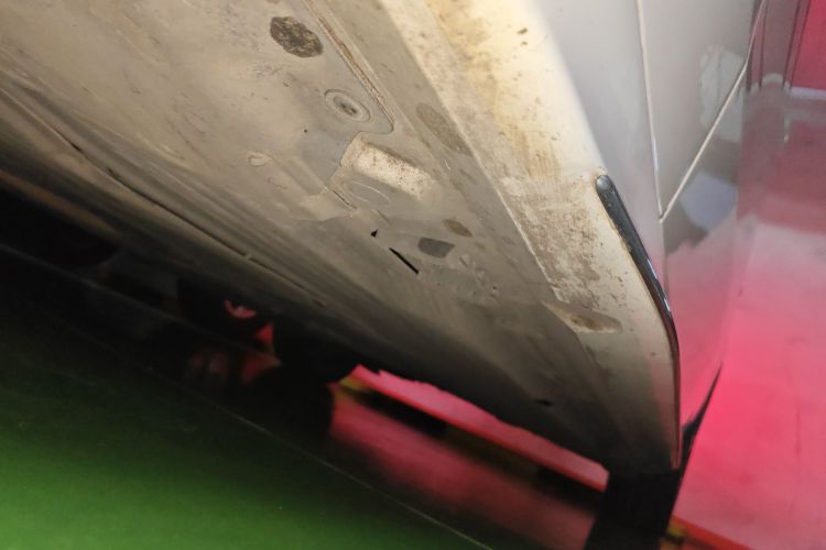 奔驰C级 2022款 改款 C 200 L 运动版局部细节9004