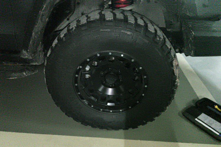 坦克300 2024款 330 3.0T V6车身外观10