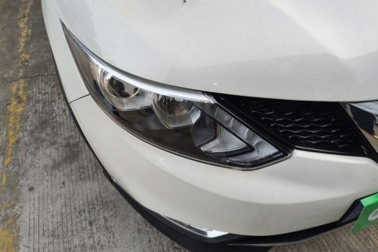 日产 逍客 2016款 2.0L CVT精英版车身外观6006