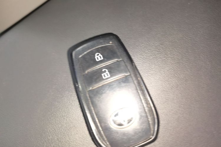 丰田bZ3 2023款 616km 长续航Premium中控内饰11