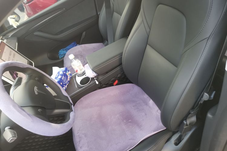 特斯拉 Model Y 2024款 后轮驱动版中控内饰19