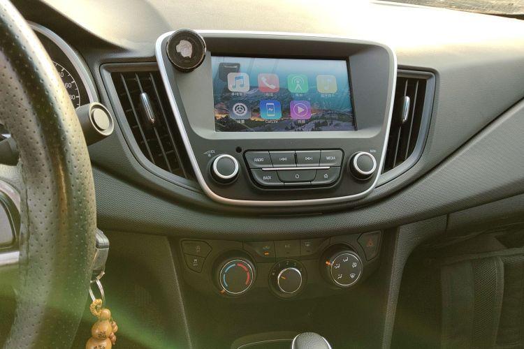 雪佛兰 科沃兹 2016款 1.5L 自动欣悦版中控内饰16