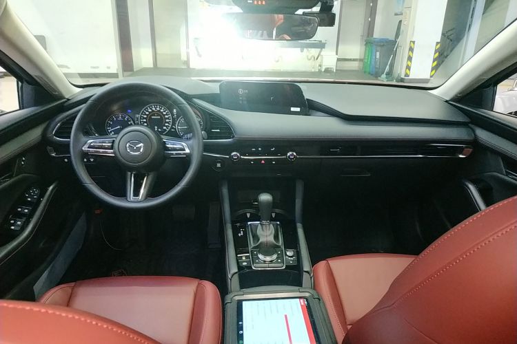 马自达3 昂克赛拉 2022款 2.0L 自动质雅黑曜版中控内饰12