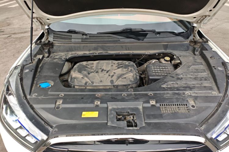 众泰T300 2017款 1.5T CVT尊享型机舱底盘24