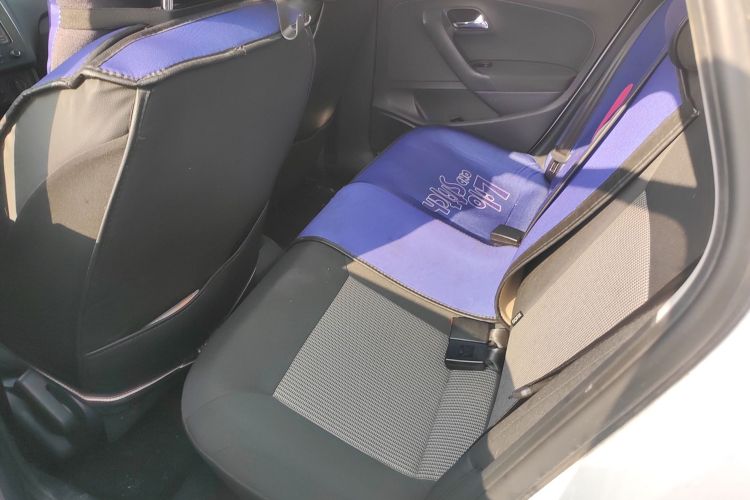 大众 Polo 2016款 1.4L 手动风尚型中控内饰21