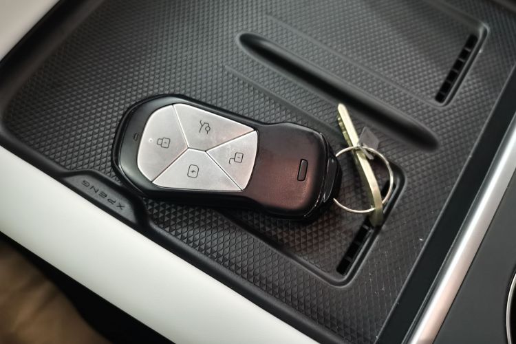 小鹏G6 2024款 580 长续航 Plus中控内饰7001