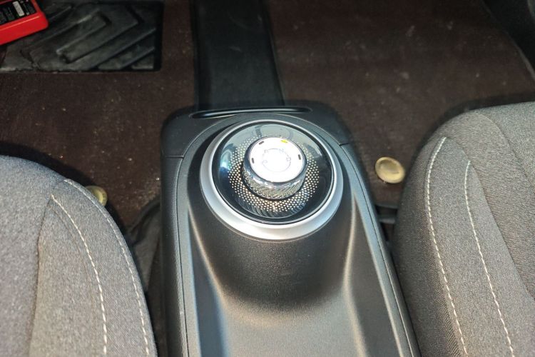 五菱汽车 五菱缤果 2023款 333km 快享款局部细节18