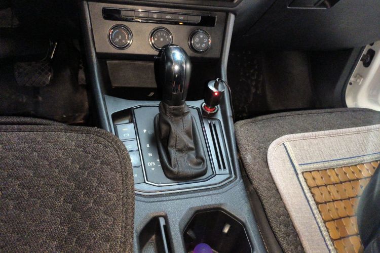 大众 朗逸 2019款 280TSI DSG舒适版 国VI中控内饰18