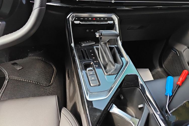 五菱汽车 五菱星辰 2021款 1.5T CVT星辉版中控内饰18