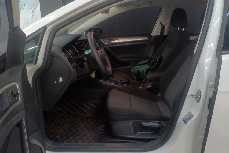 大众 高尔夫 2019款 1.6L 自动时尚型 国V中控内饰7003