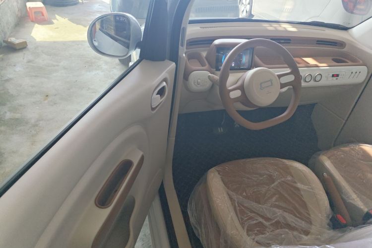 奔腾小马 2026款 222km 闪耀马中控内饰20