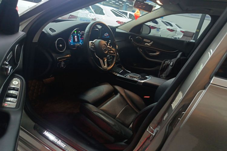 奔驰C级 2019款 改款 C 260 L 运动版中控内饰20