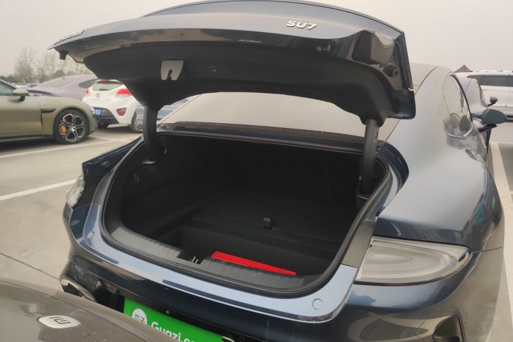 小米汽车 小米SU7 2024款 后驱长续航智驾版机舱底盘23