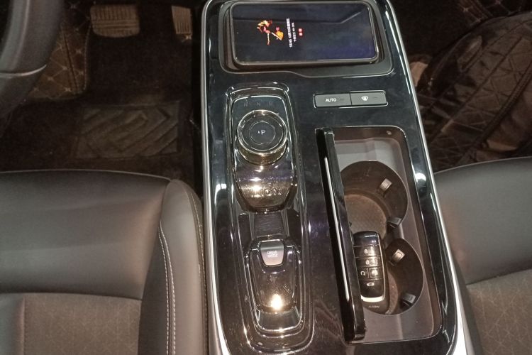 埃安 AION S Plus 2022款 70 智领版中控内饰18