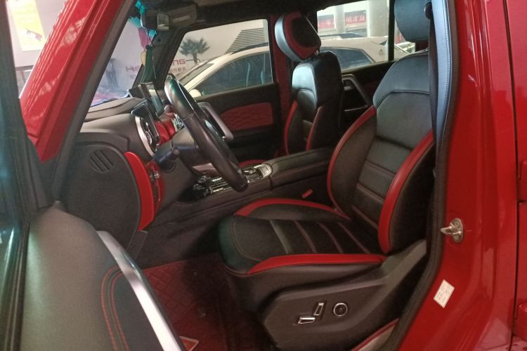 北京BJ40 2018款 PLUS 2.3T 自动四驱尊享版 国V中控内饰19