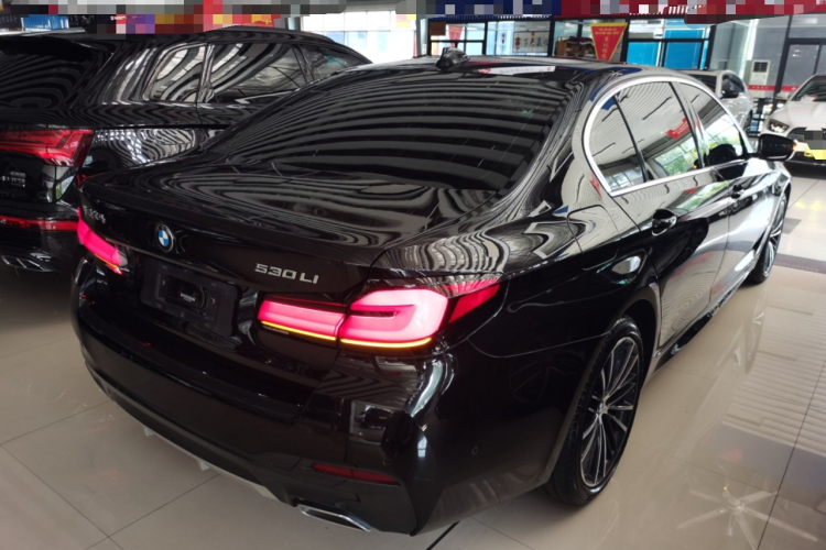 宝马5系 2022款 改款 530Li 领先型 M运动套装车身外观6005