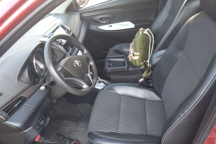 丰田 YARiS L 致炫 2015款 1.5G 自动炫动天窗特别版局部细节19