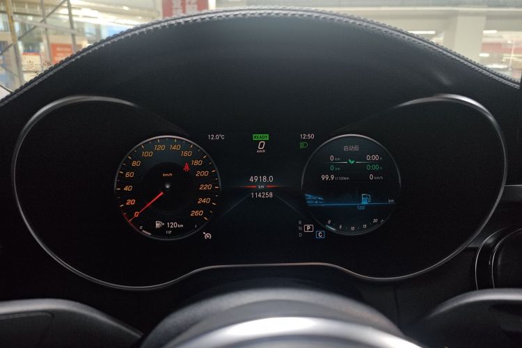 奔驰C级 2019款 改款 C 260 L 运动版局部细节14