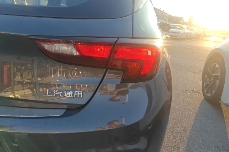 别克 威朗 2016款 两厢GS 20T 双离合豪情运动型车身外观6006