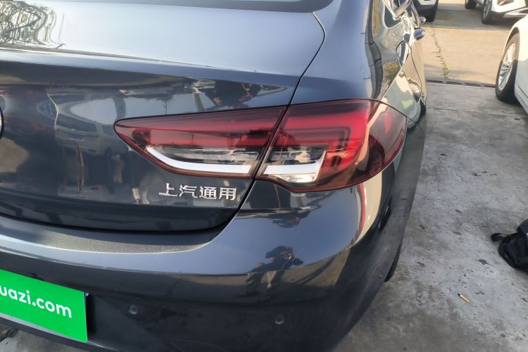 别克 君威 2020款 552T 豪华型车身外观9