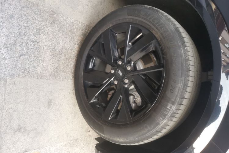 理想汽车 理想L7 2023款 Air车身外观10