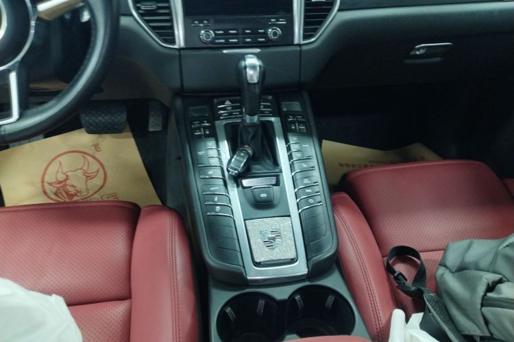 保时捷 2017款  Macan 2.0T中控内饰18