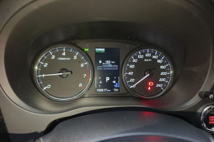 三菱 欧蓝德 2016款 2.4L 四驱豪华版 7座中控内饰14