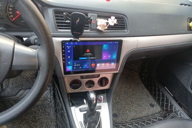 大众 朗逸 2013款 改款经典 1.6L 自动风尚版中控内饰16