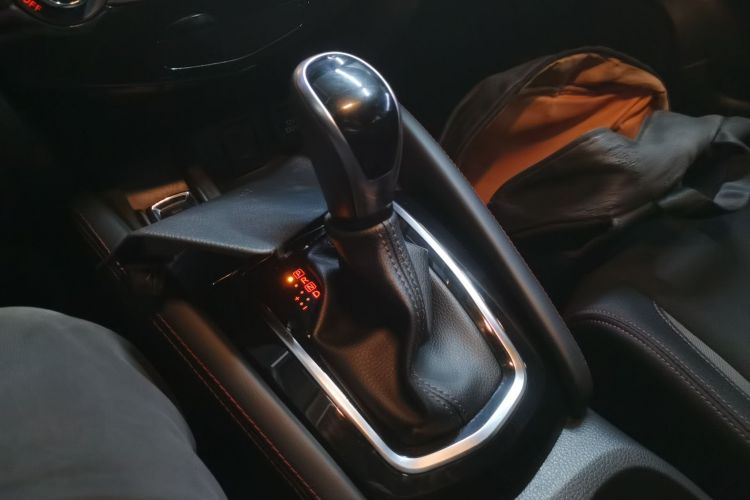 日产 逍客 2019款 2.0L CVT智享版中控内饰18