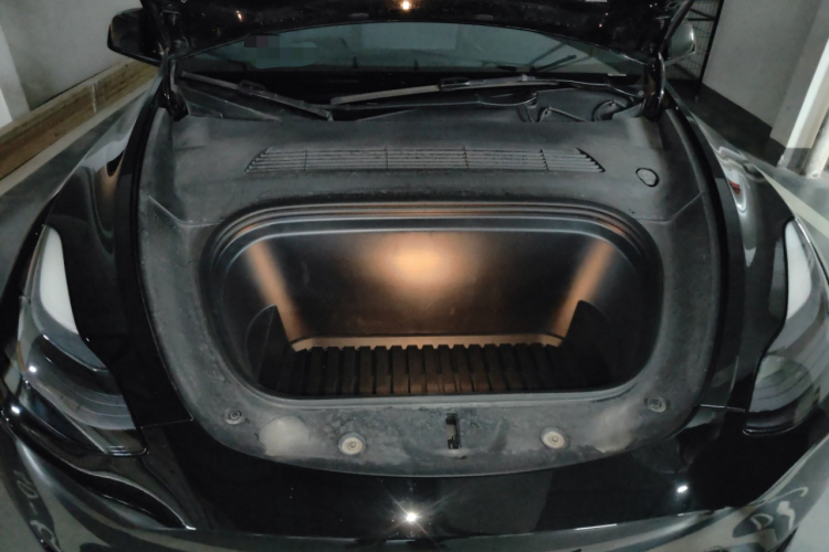 特斯拉 Model Y 2022款 改款 后轮驱动版局部细节24