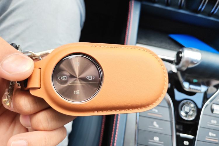 比亚迪 元PLUS 2022款 510KM 旗舰型中控内饰7001