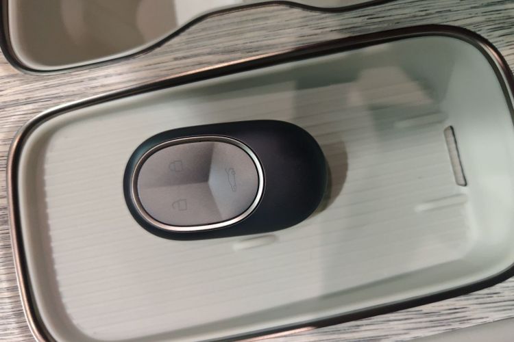 蔚来ET7 2024款 100kWh 行政签名版中控内饰11