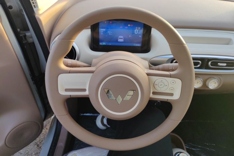 五菱汽车 宏光MINIEV 2025款 四门版 进阶款中控内饰13